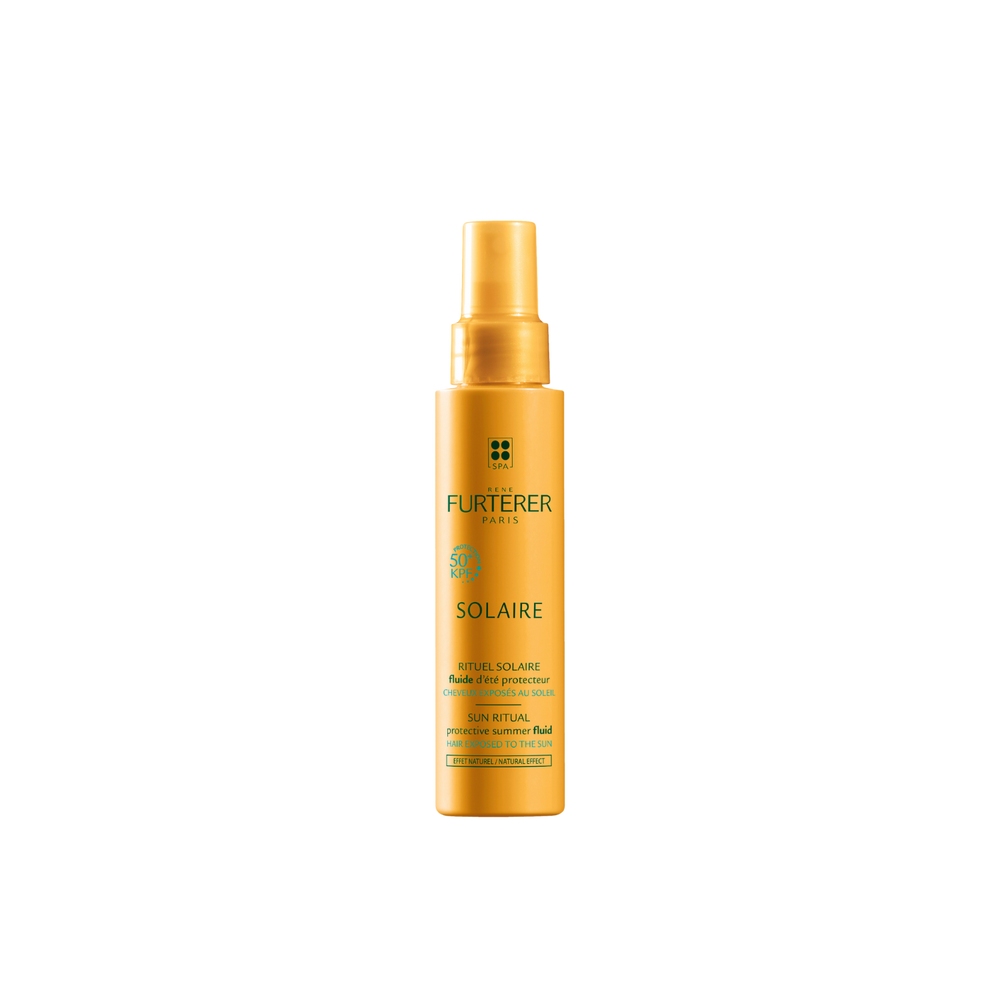 Texture fluide d'été protecteur René Furterer pulvérisée, cheveux hydratés et protégés contre le soleil