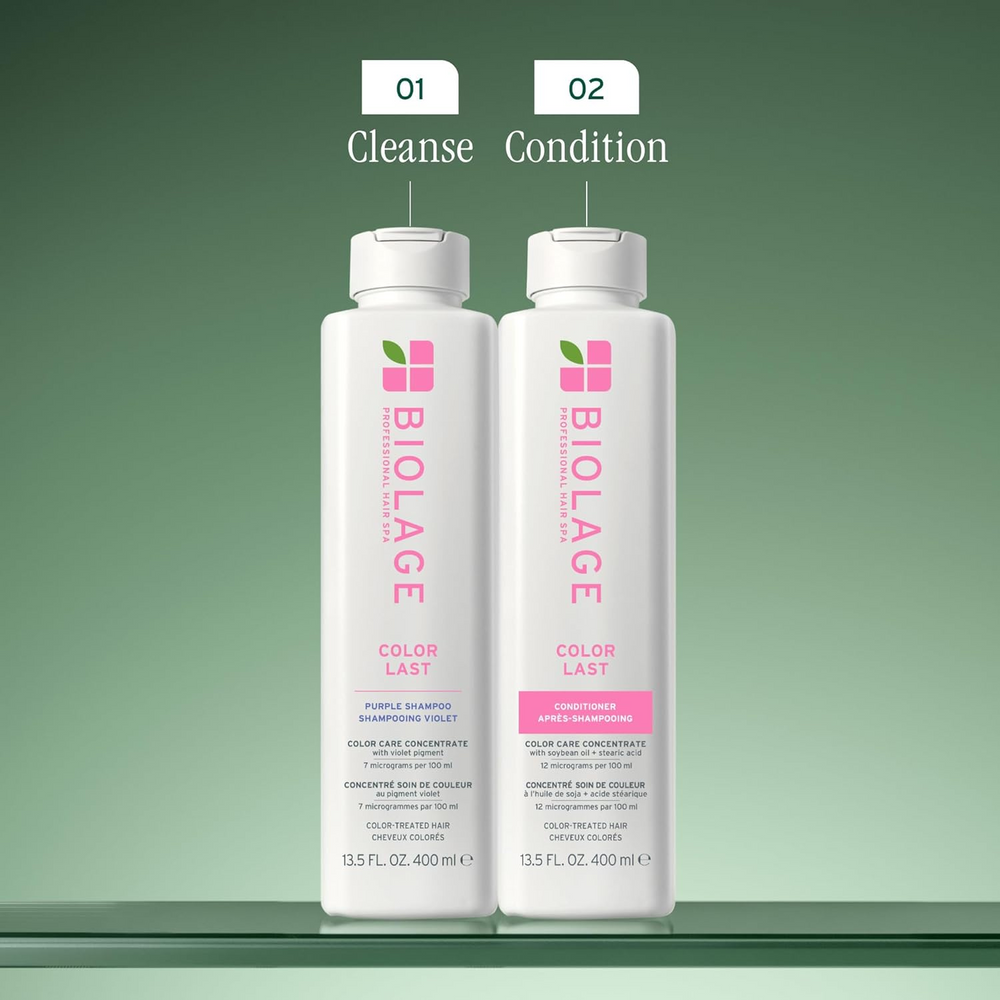 Flacon de Biolage ColorLast Purple Shampoo avec étiquette violette sur fond clair