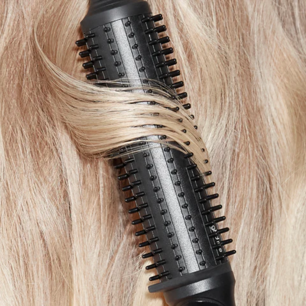 Brosse chauffante volumisante Rise de GHD – Design élégant et professionnel