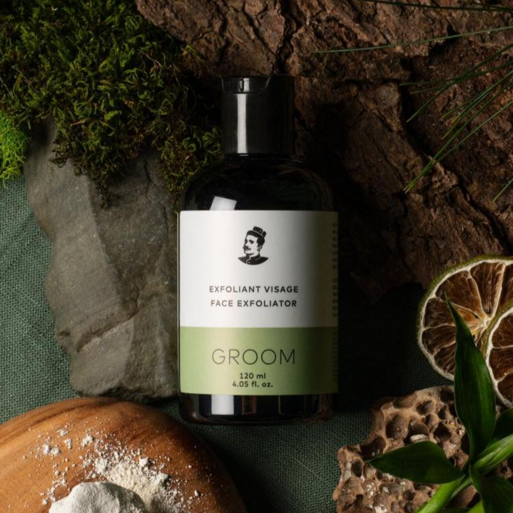Pot de 120 ml d’Exfoliant Visage Groom – soin purifiant à l’argile, bambou et acides de fruits, parfum pin et cèdre, fabriqué à Montréal