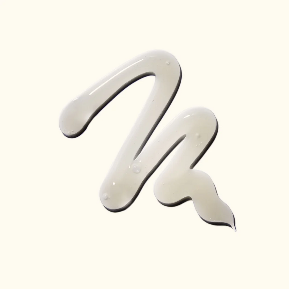 Flacon de l’huile amika Reset pour nettoyage doux et purifiant du cuir chevelu