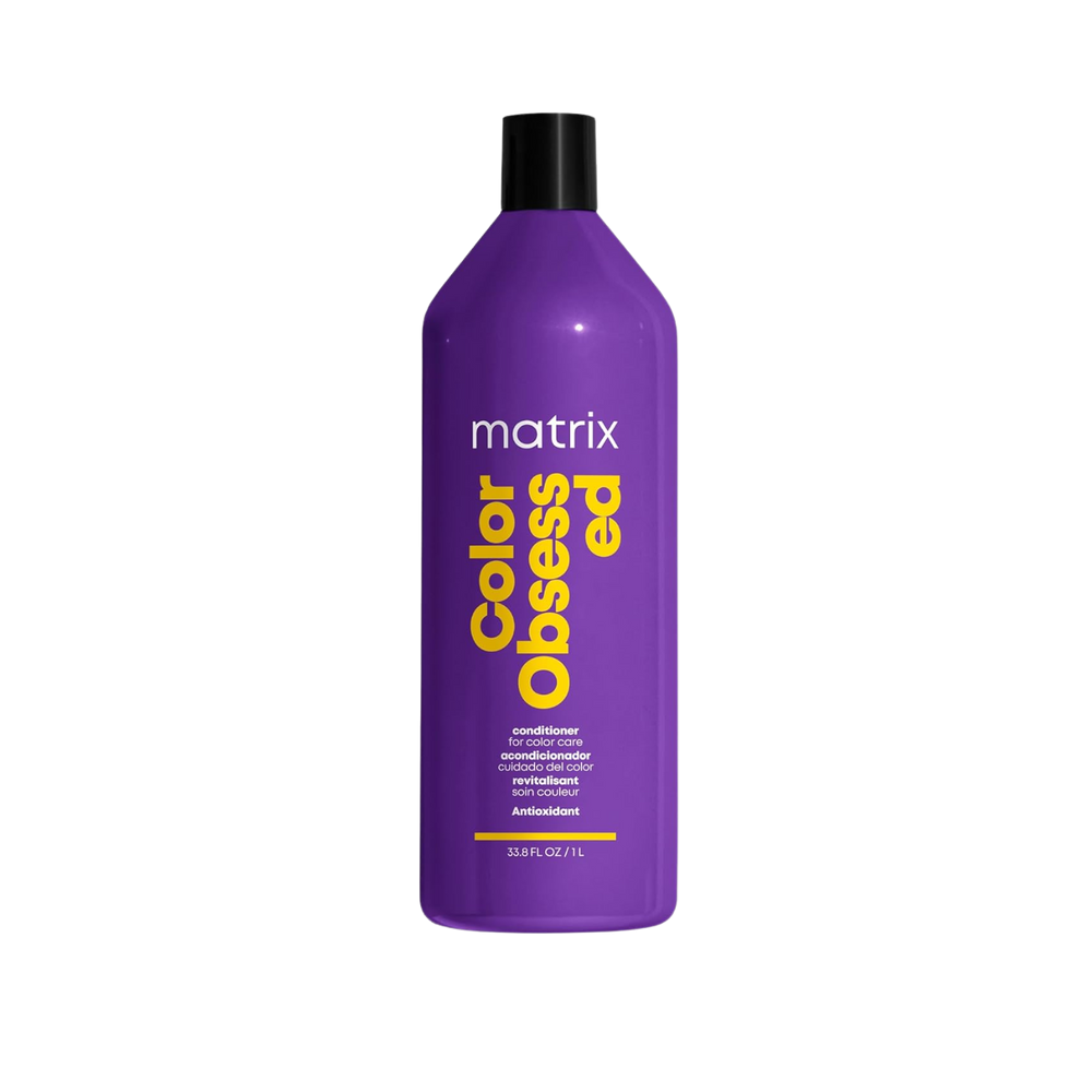 Flacon du conditionneur Matrix Total Results Color Obsessed sur fond blanc