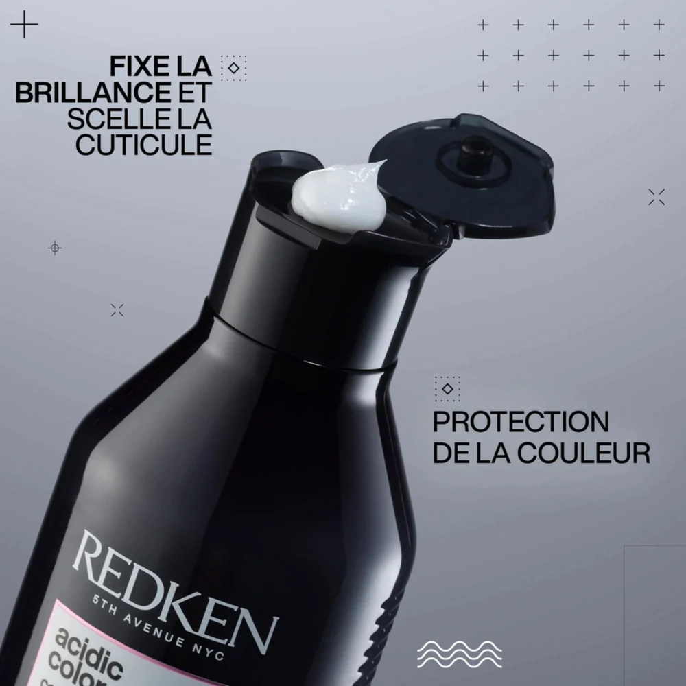 Flacon de l’après-shampooing Redken Acidic Color Gloss sur fond neutre, soin professionnel pour cheveux colorés