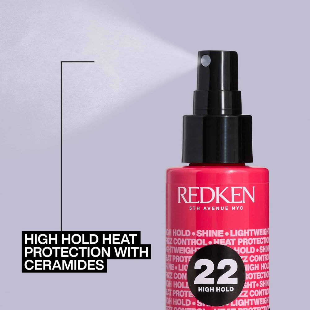 Spray thermoprotecteur Redken Thermal Spray High Hold, tenue forte pour coiffages avec protection jusqu’à 230 °C.