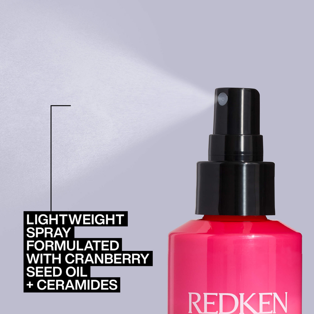 Spray Thermoprotecteur Redken Thermal Spray Low Hold, protection légère jusqu’à 230 °C pour cheveux brillants et anti-frisottis.