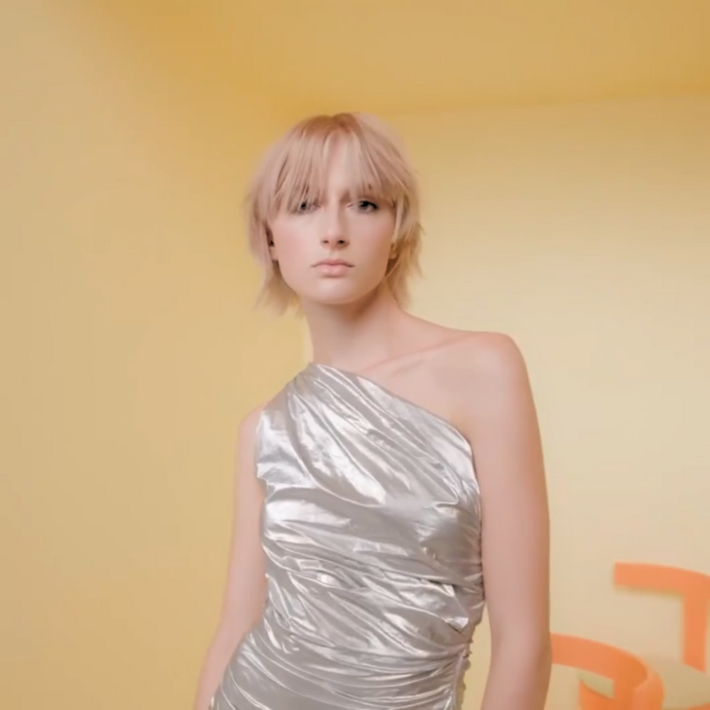 Image du flacon SHIMMER ME BLONDE Kevin Murphy — brume éclat pour cheveux blonds