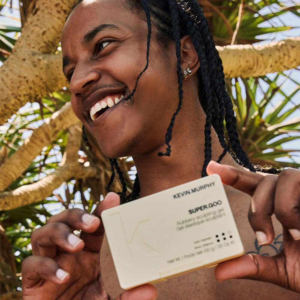 Pot de SUPER.GOO Kevin Murphy — gel coiffant texture sculptante à finition lisse naturelle