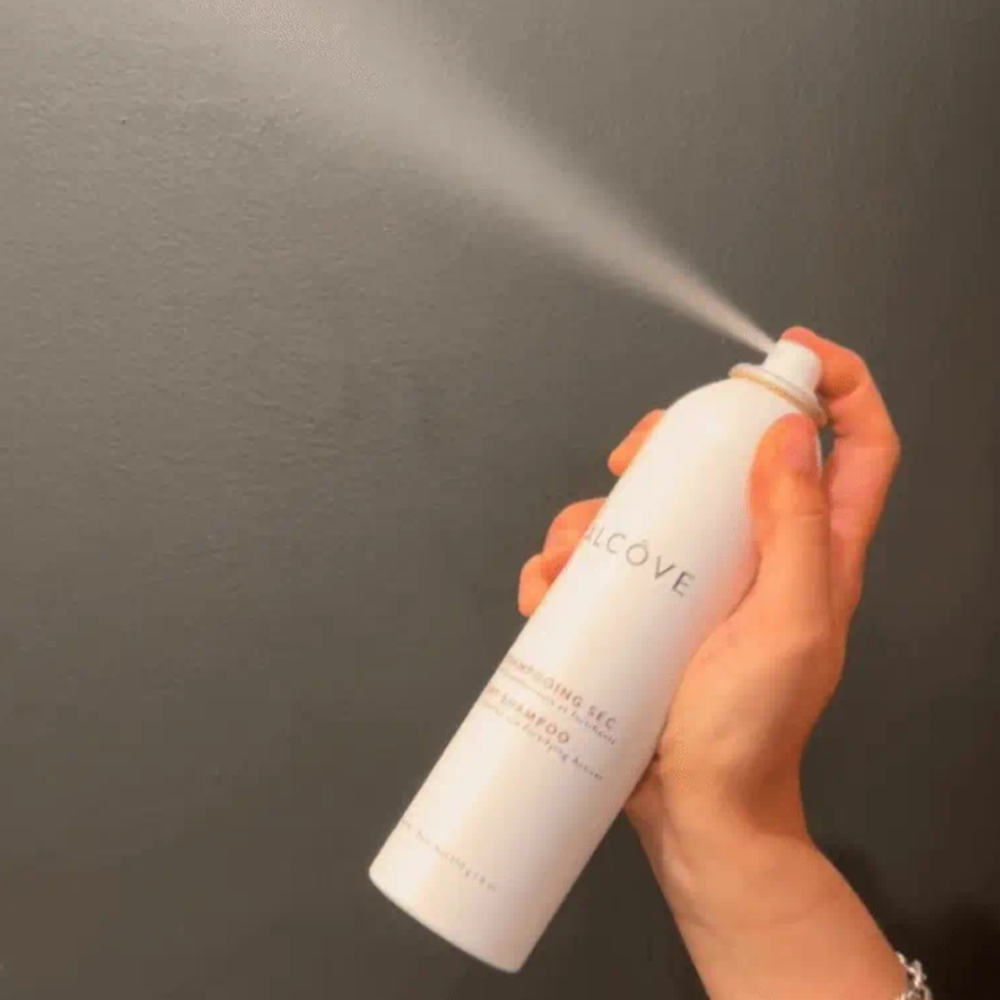 “Spray Shampoing Sec Alcôve – flacon pour absorption sébum instantanée”