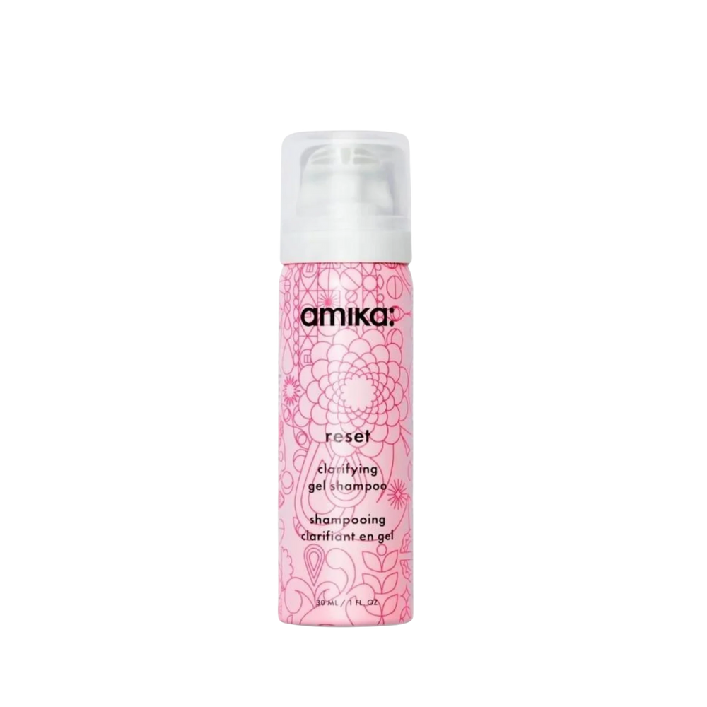Flacon du shampoing amika Reset Clarifying Gel pour purification douce du cuir chevelu