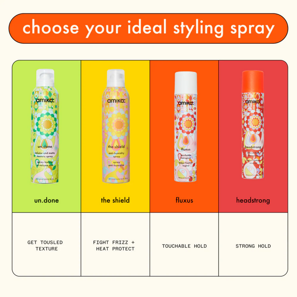 Spray Amika Headstrong Intense Hold 49 ml posé sur fond blanc

