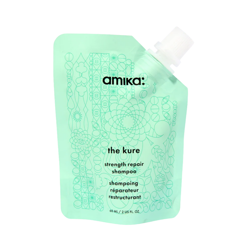 Shampoing réparateur pour cheveux abîmés. Renforce, réduit la casse et hydrate. Convient aux cheveux colorés et chimiquement traités.

