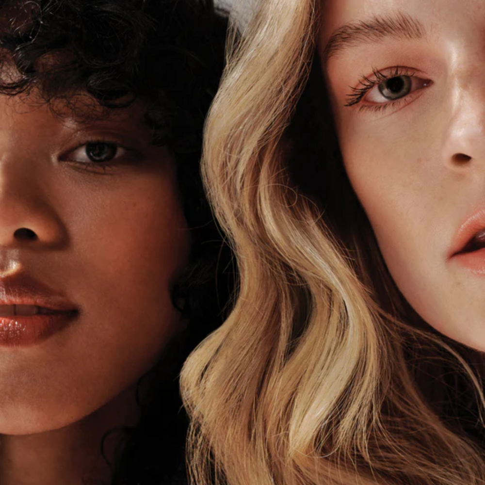 Shampooing vegan sans sulfates. Purifie, équilibre pH, enlève les impuretés, apporte brillance et douceur. Cheveux légers, sains et faciles à coiffer.