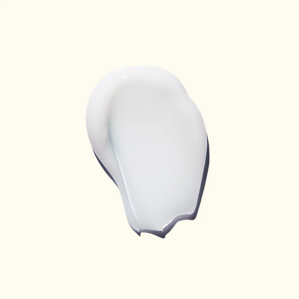 Tube du baume lissant amika Velveteen Dream pour cheveux doux et sans frisottis

