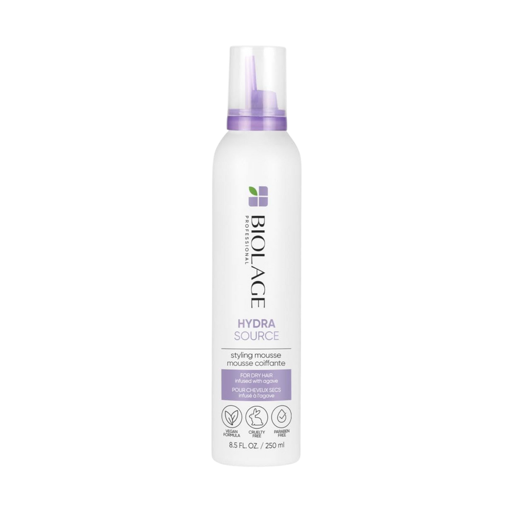Tube Biolage Coiffante mouvements naturels végétalien, logo visible sur fond neutre