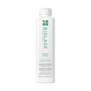 Flacon du shampooing Biolage Scalp Sync Calming – soin apaisant pour cuir chevelu irrité, sans silicone ni parabènes, formule douce vegan.