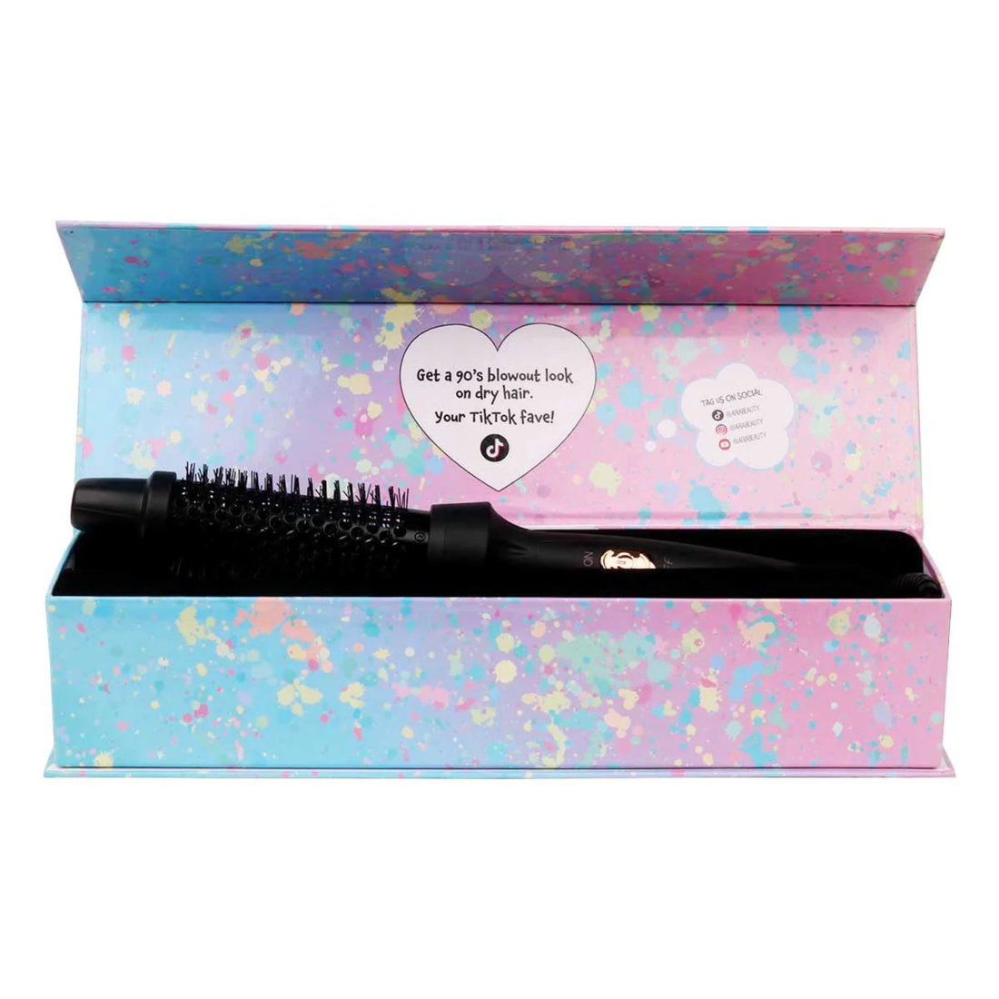 Brosse coiffante thermique ionique Aria Beauty 1,2 po — poils nylon, corps en céramique chauffant, finition élégante.