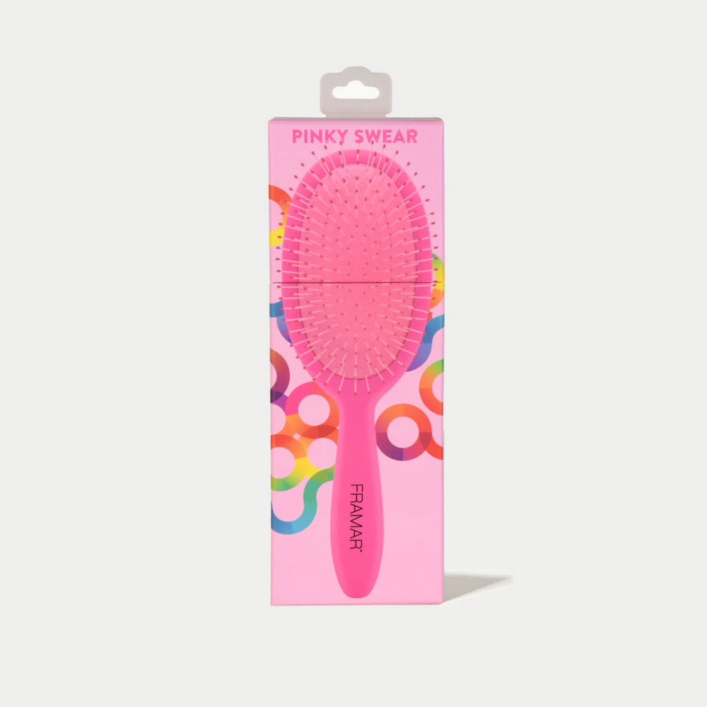 Brosse démêlante Framar Pinky Swear – poils flexibles et manche rose mat
