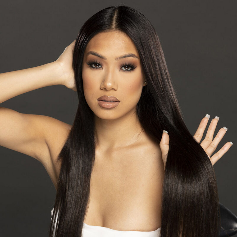 Flacon CHI Straight Guard – crème lissante et coiffage anti‑frisottis