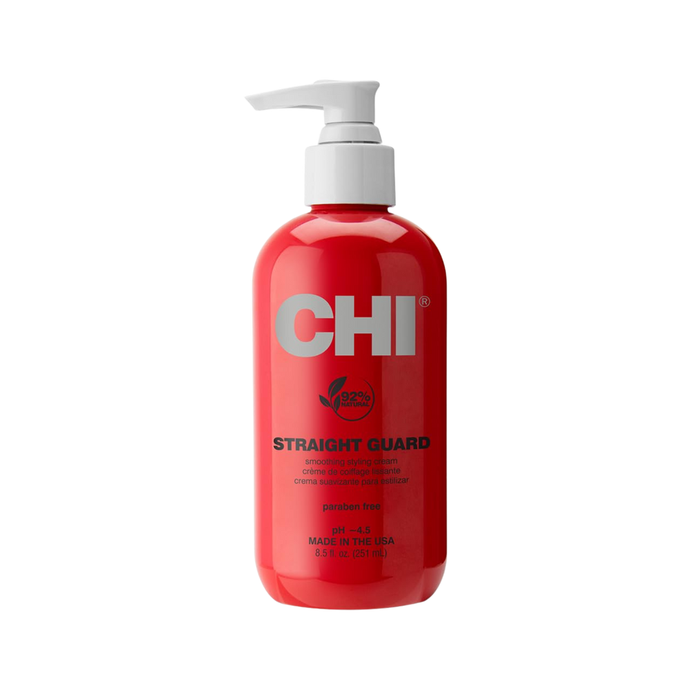 Flacon CHI Straight Guard – crème lissante et coiffage anti‑frisottis