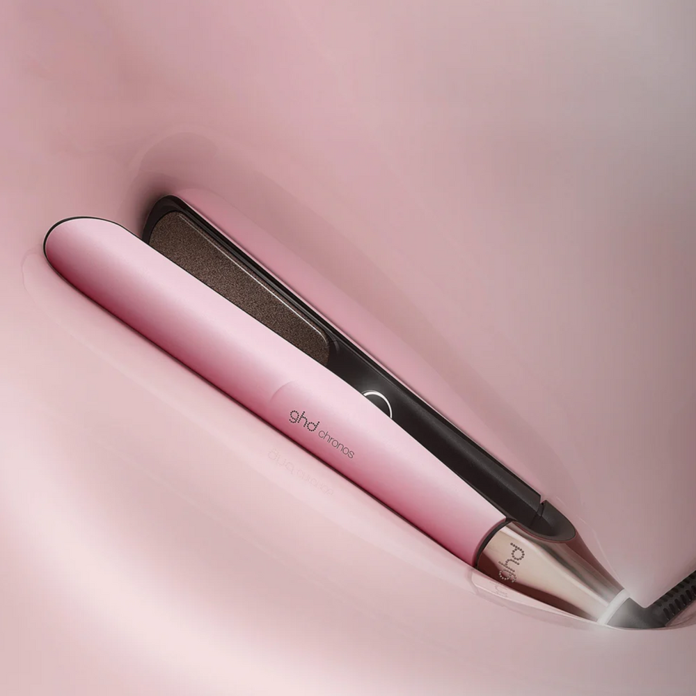 Fer plat GHD Chronos Pink Sorbet avec embout de silicone, pochette de transport et tapis chauffant – édition limitée.