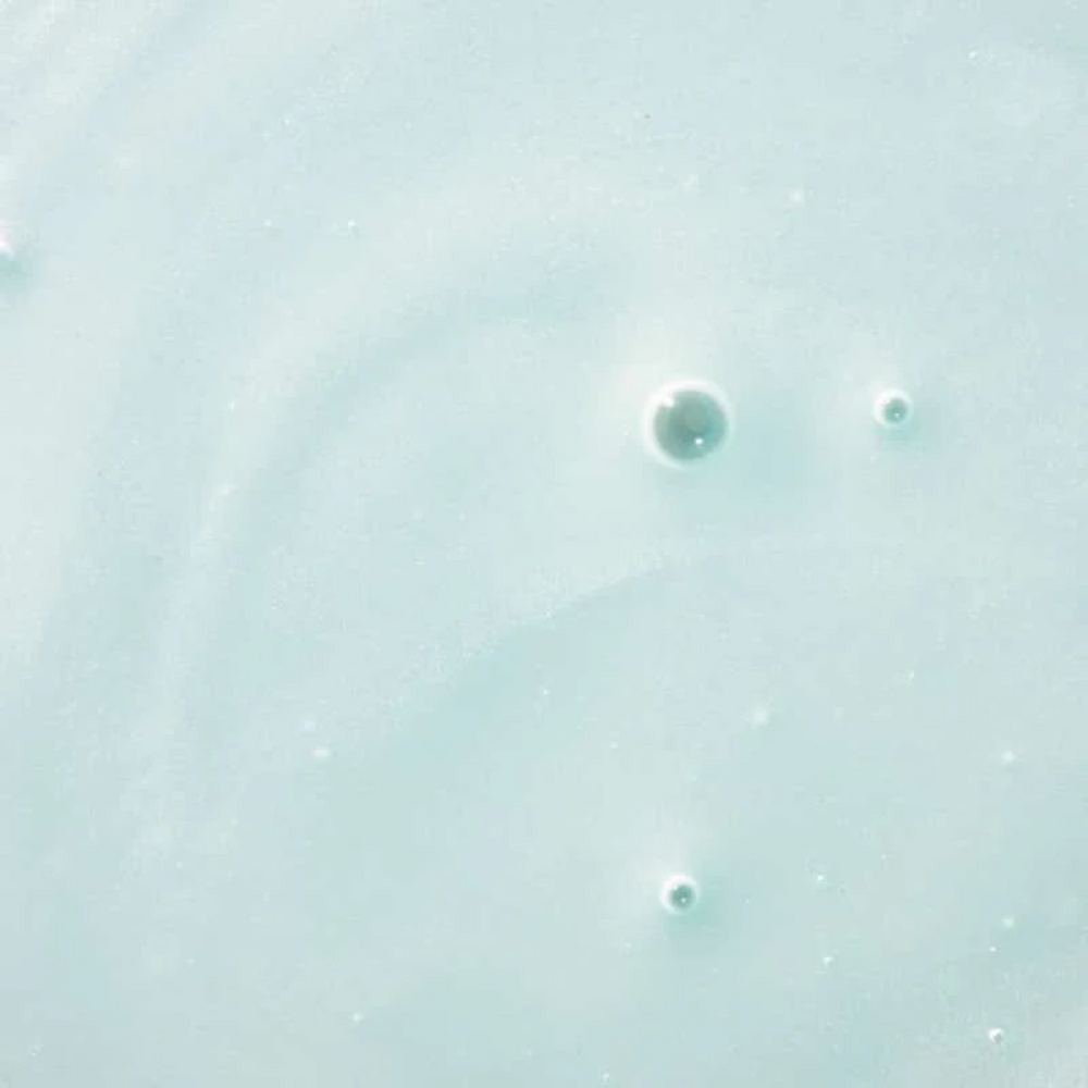 « Coffret cadeau Paul Mitchell Treehouse Yoga Studio Tea Tree Special : bouteille de shampoing, après-shampoing et leave-in au parfum vivifiant »