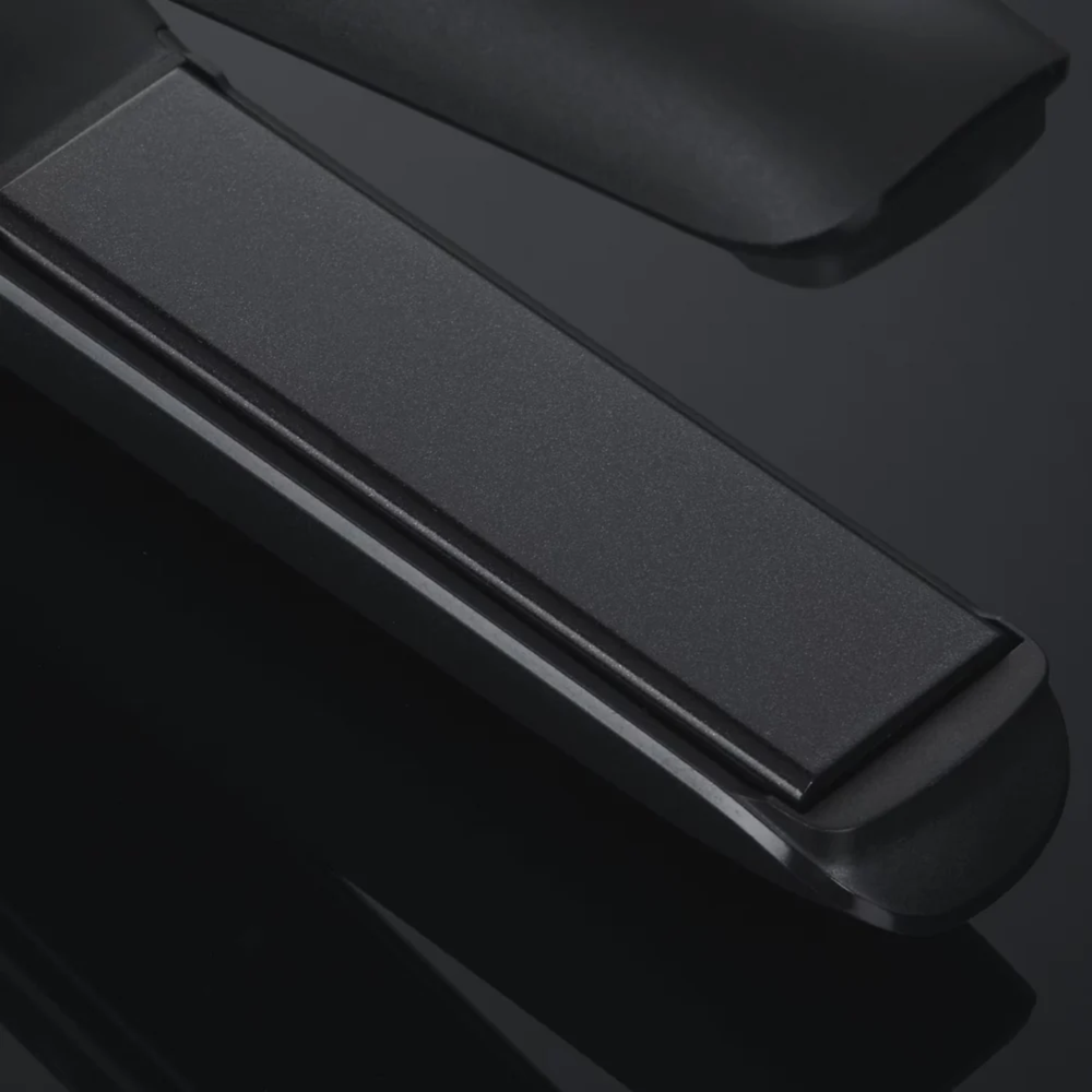 Fer plat sans fil GHD Unplugged – Design compact et élégant en noir