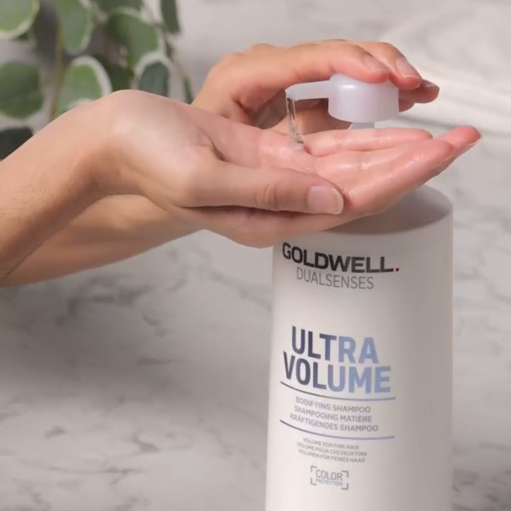 Bouteille de 1 L Goldwell Dualsenses Ultra Volume Bodifying Shampoo, formule volumisante légère pour cheveux fins