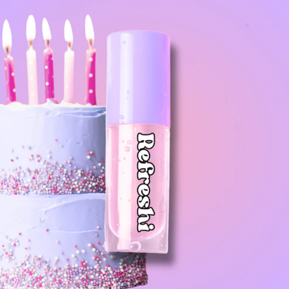 Tube d’huile à lèvres Gâteau d’anniversaire Refreshi, fini velouté gourmand et parfum vanillé

