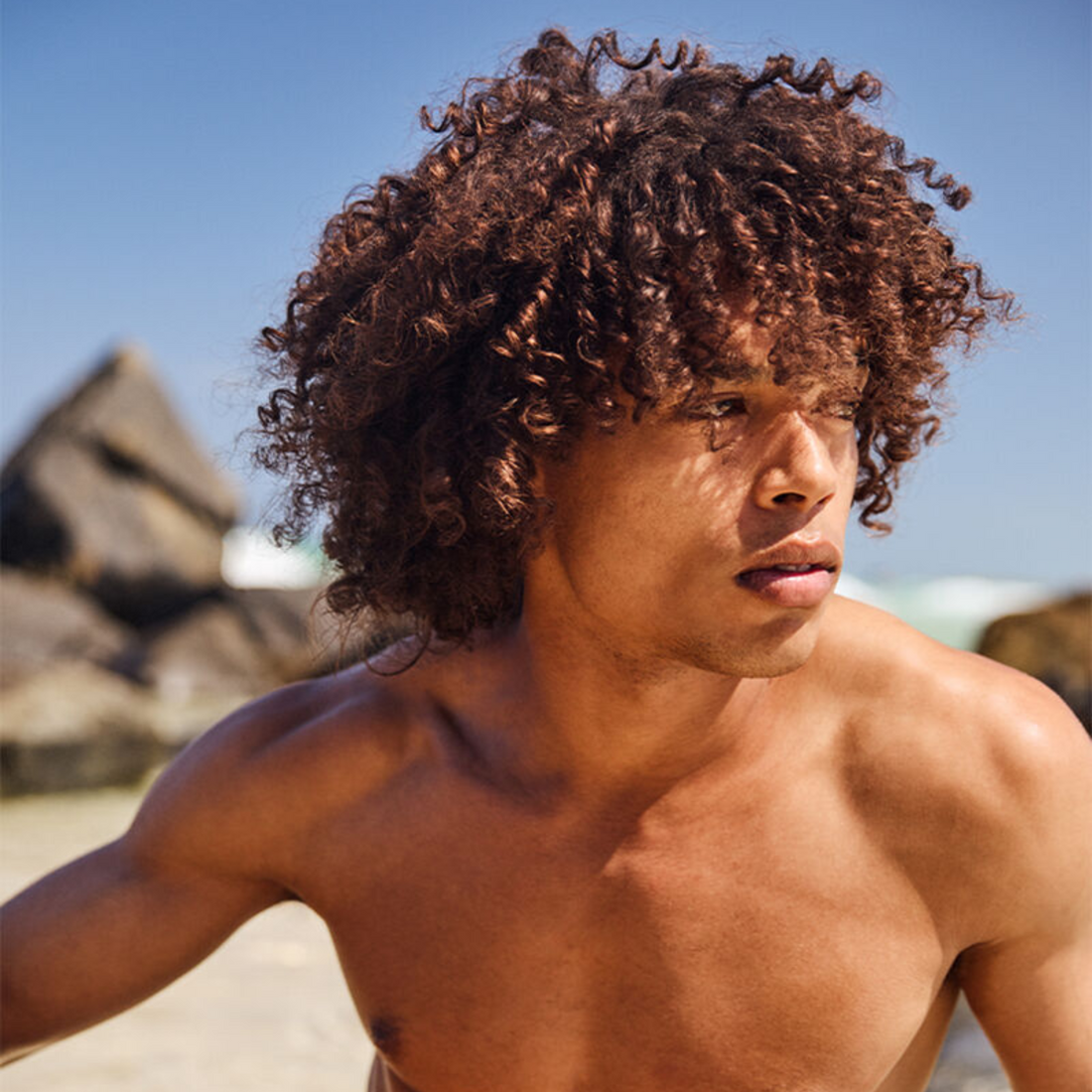 Flacon de la crème KILLER.CURLS de Kevin Murphy sur fond neutre
