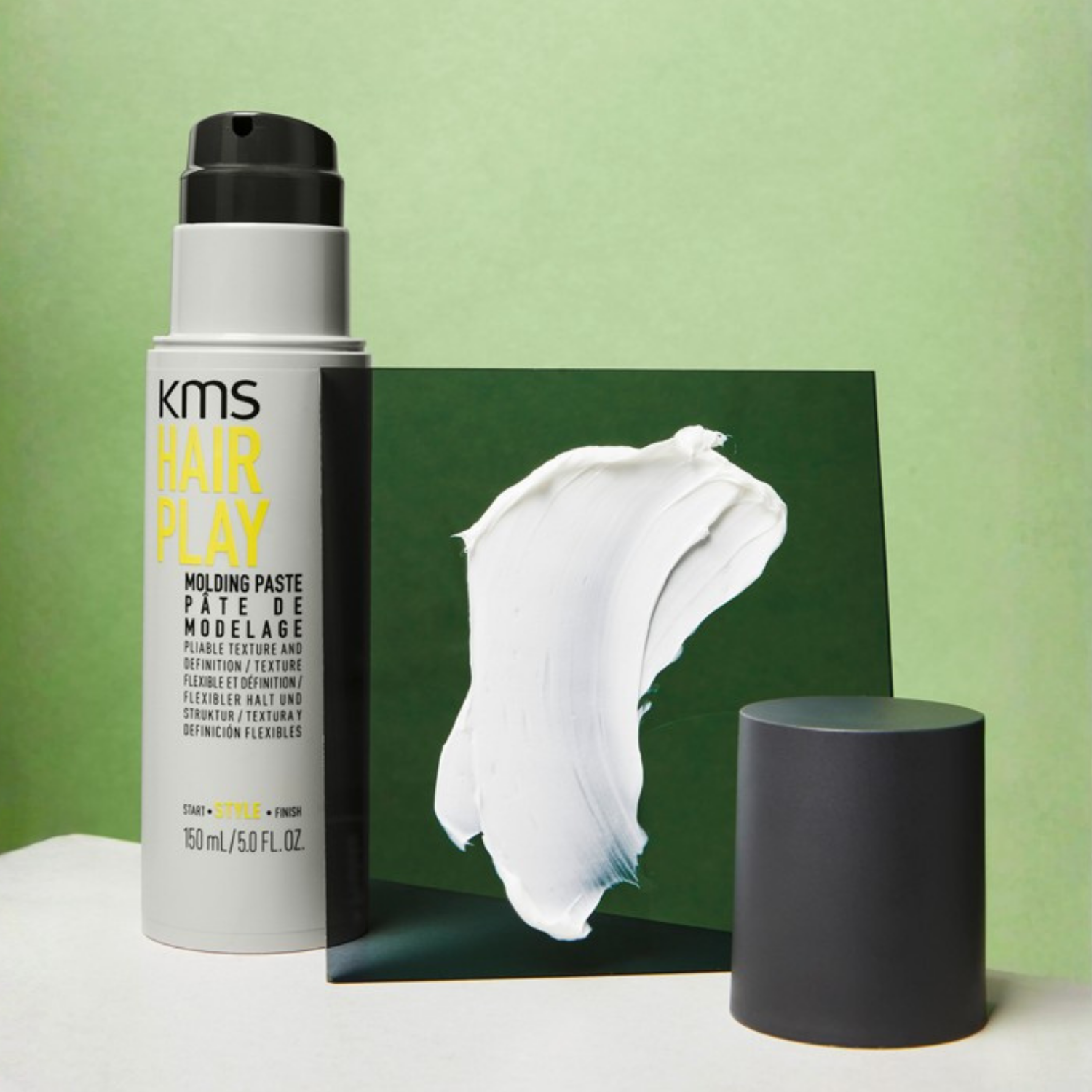 Pâte coiffante KMS Hairplay Molding Paste texture naturelle