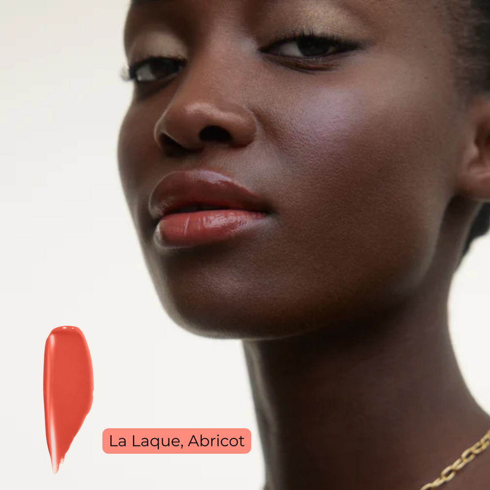 Huile à lèvres La Laque de Wonderblush en teinte abricot, fini brillant et hydratant

