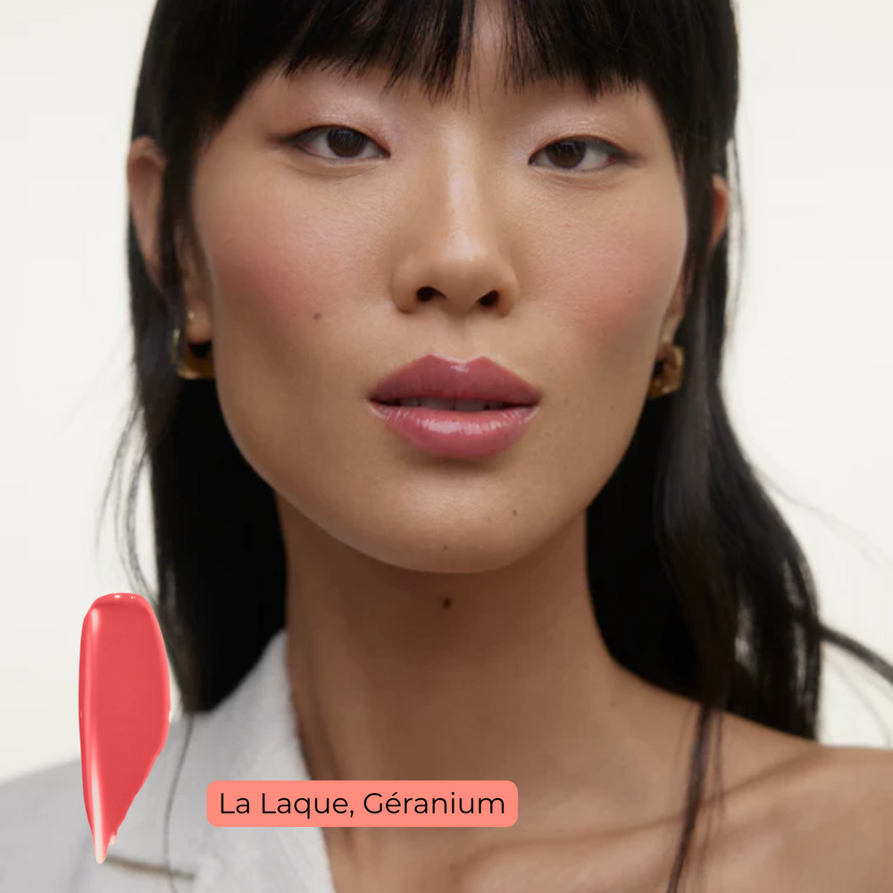 Huile à lèvres La Laque de Wonderblush en teinte abricot, fini brillant et hydratant

