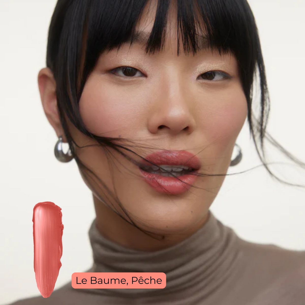 Tube du baume à lèvres teinté “Le Baume” de Wonderblush, design minimaliste

