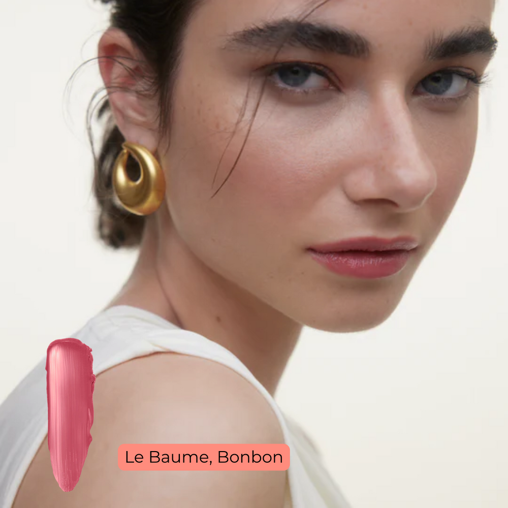 Tube du baume à lèvres teinté “Le Baume” de Wonderblush, design minimaliste

