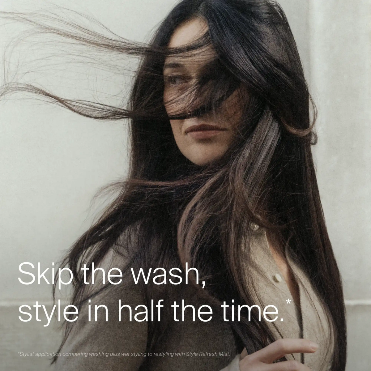 Living Proof Perfect Hair Day Style Refresh Mist brume coiffante rafraîchissante pour restyler les cheveux et protéger de la chaleur entre les lavages.