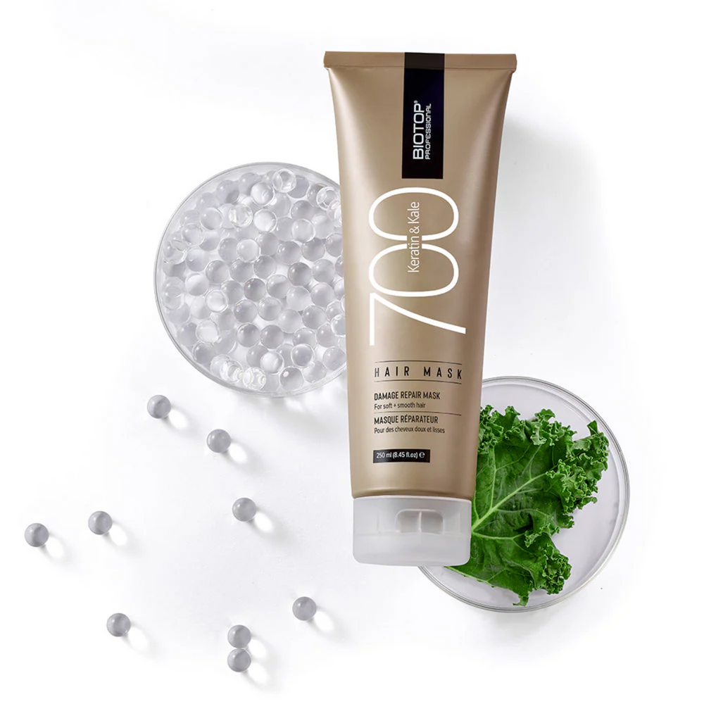 Pot de masque capillaire 700 Keratin & Kale, pot cylindrique avec étiquette sobre.