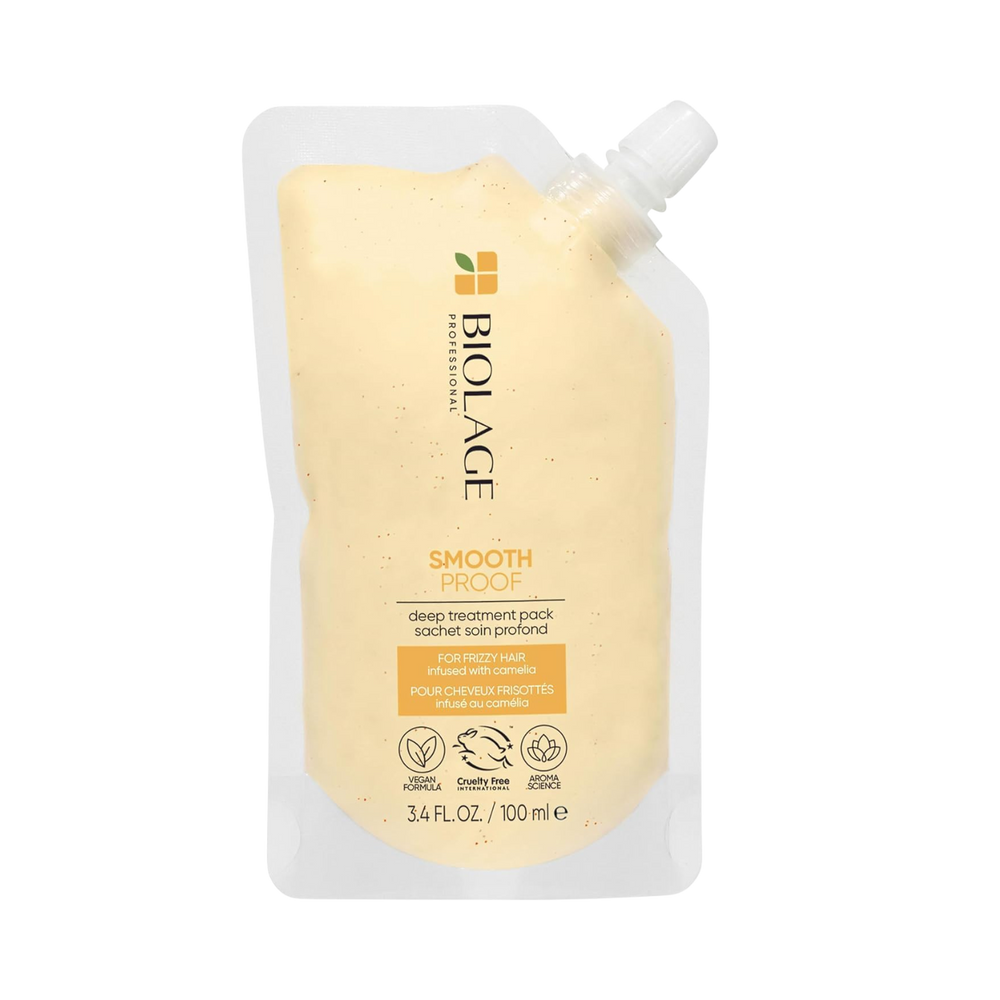 Masque Biolage SmoothProof : traitement intensif au camélia qui dompte les frisottis, hydrate, lisse et protège des cassures dès 3‑5 min. Végan & sans parabènes.