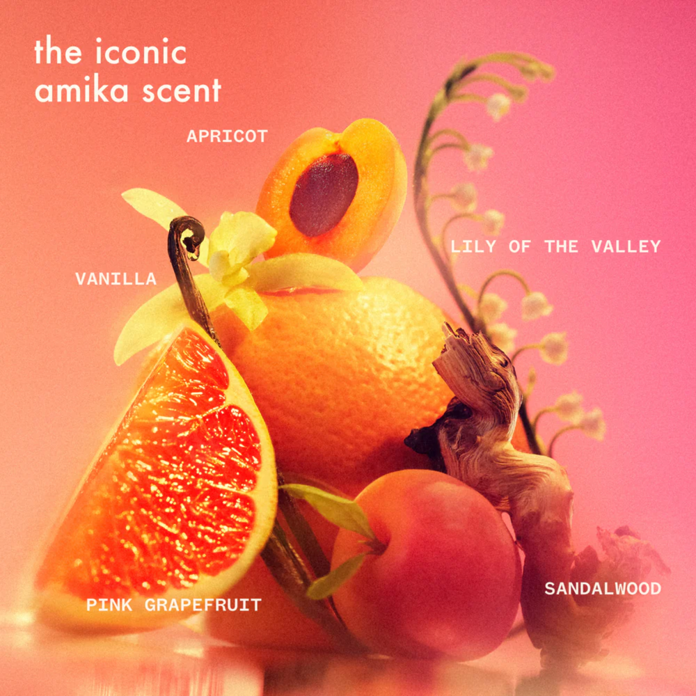 Masque anti-frisottis Smooth Over Frizz-Fighting Treatment Mask Amika – soin capillaire lissant cheveux doux et sans frisottis.