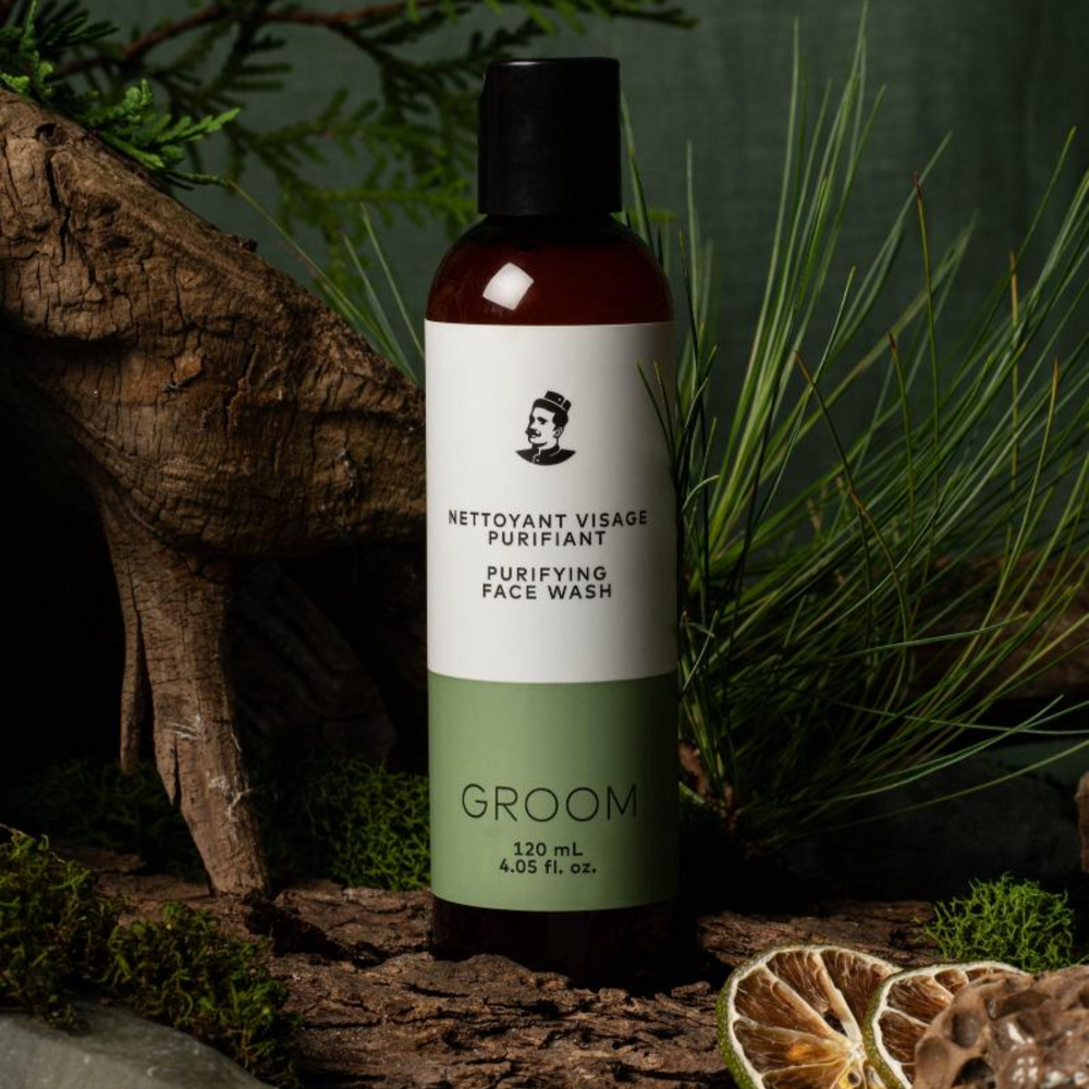 Flacon 120 ml du Nettoyant Visage Purifiant Groom – formule naturelle à l’argile volcanique, orge & jojoba, parfum pin et cèdre

