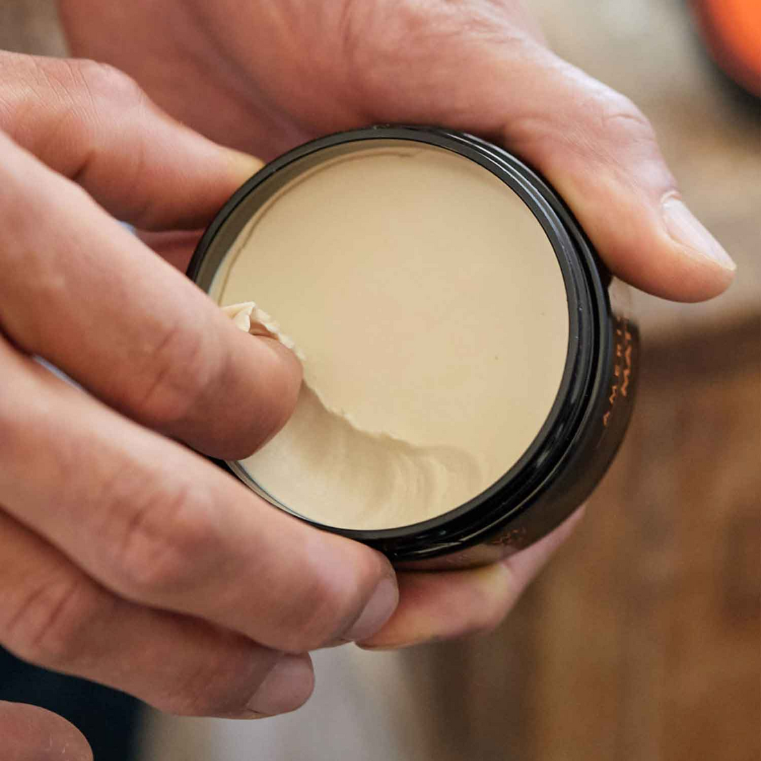 Pot de American Crew Defining Paste pour coiffage à tenue moyenne et finition mate