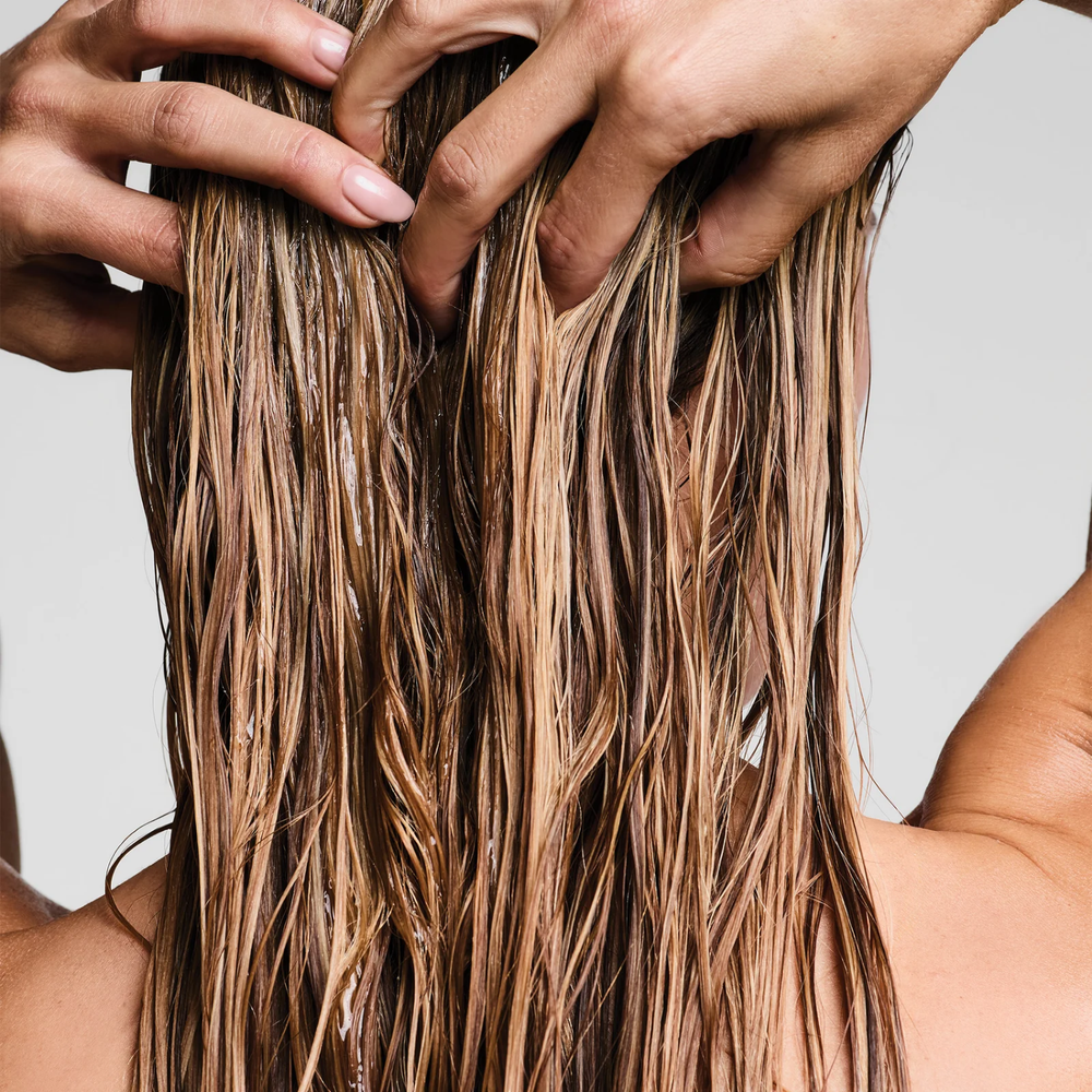 Après-shampooing Paul Mitchell Clear Essential Conditioner sans parfum, soin doux hydratant pour cuir chevelu sensible et cheveux légers.