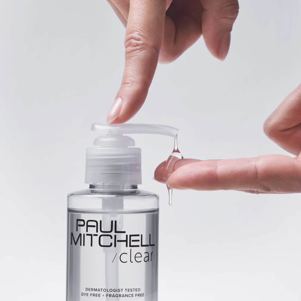 Gel coiffant Paul Mitchell Clear Styling Glaze sans parfum, tenue légère et flexible pour cheveux, idéal cuir chevelu sensible sans résidus.