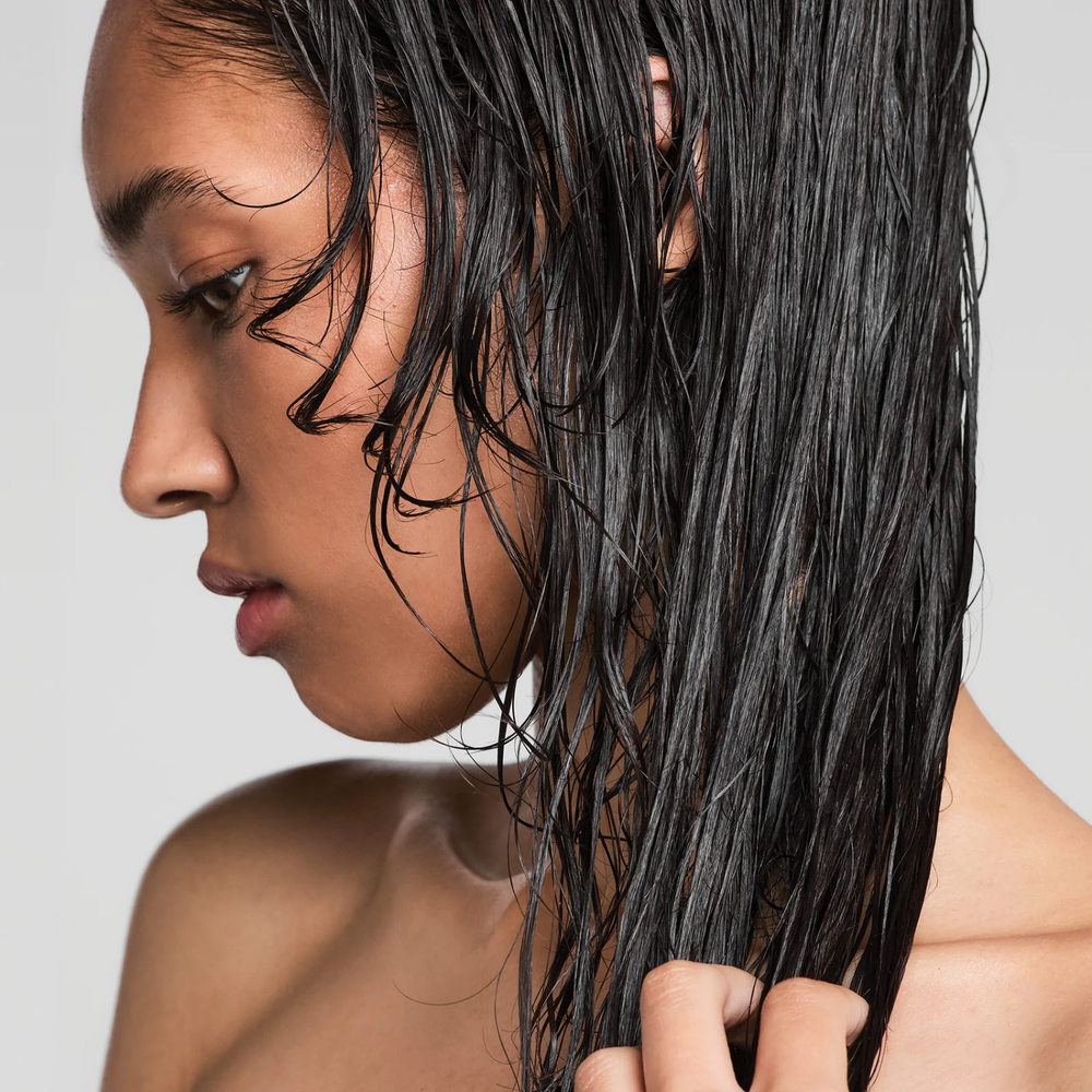 Gel coiffant Paul Mitchell Clear Styling Glaze sans parfum, tenue légère et flexible pour cheveux, idéal cuir chevelu sensible sans résidus.