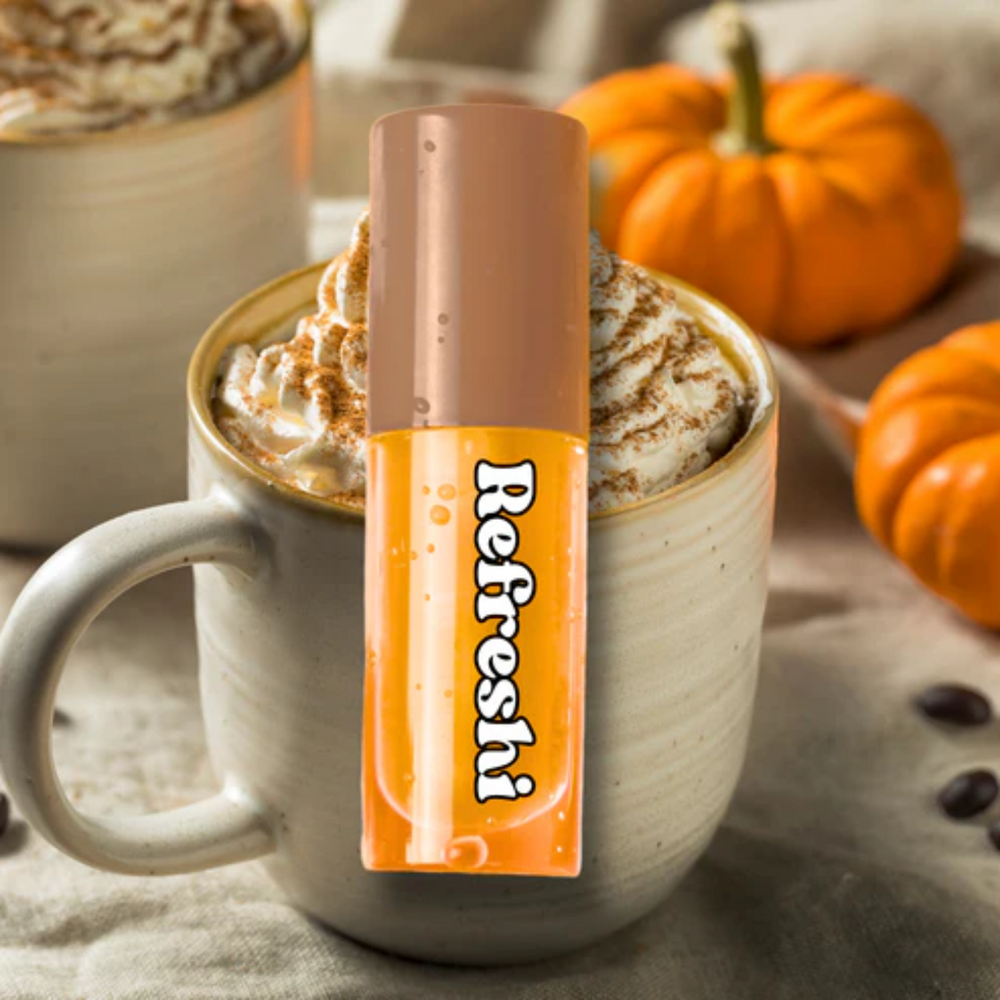 Tube 4 ml Pumpkin Spice Lip Oil Refreshi, bulles visibles, parfum épices citrouille, texture brillante

