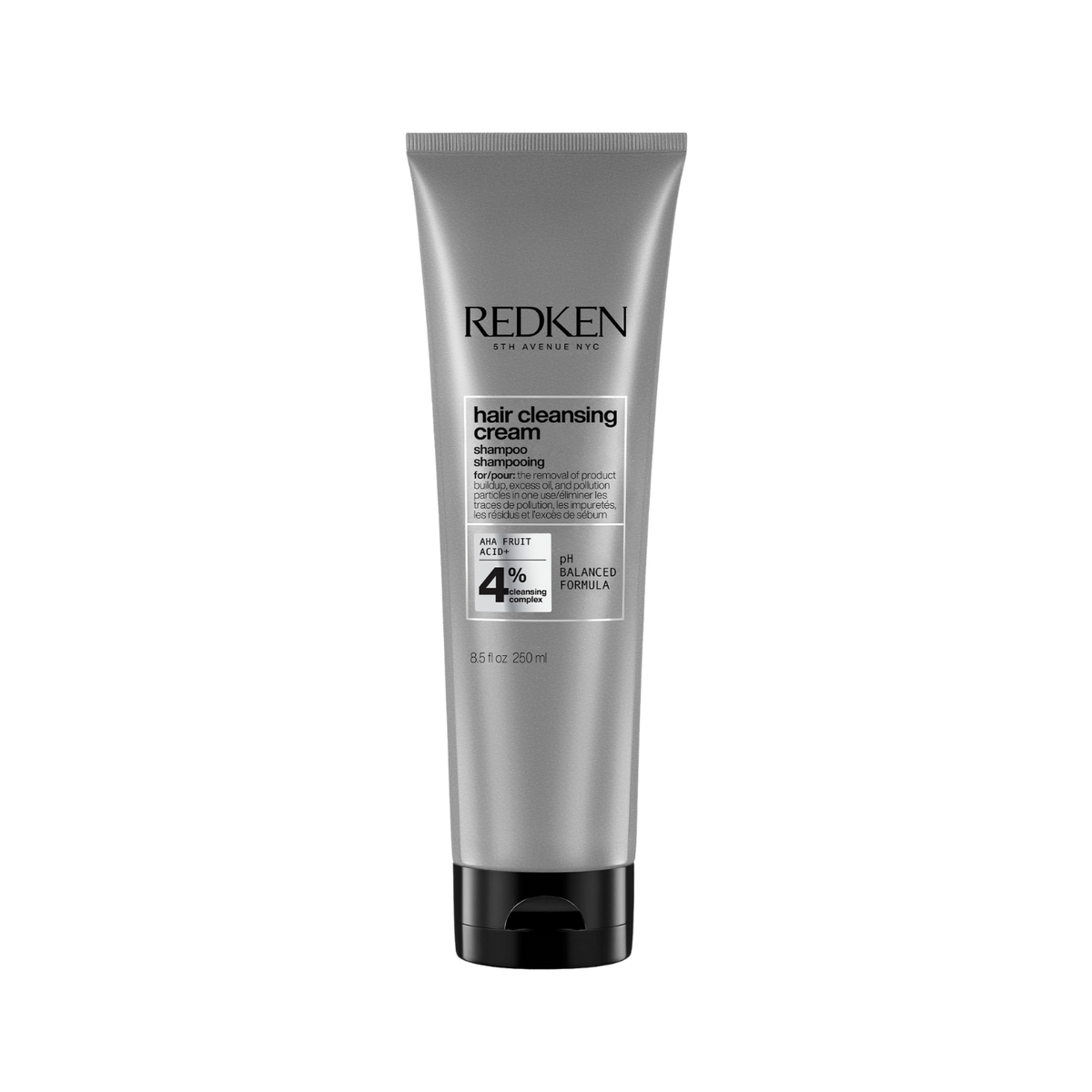 Tube de shampooing Redken Hair Cleansing Cream Shampoo, texture crémeuse, prêt à clarifier cheveux en profondeur