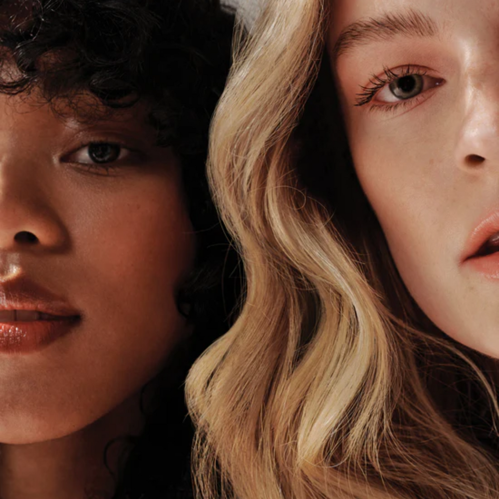 Photo du flacon du revitalisant AG BOOST Apple Cider Vinegar sans silicones 12 oz, packaging blanc et doré.