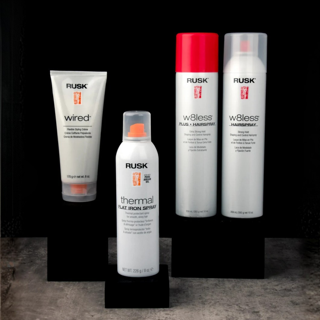 Spray capillaire Rusk W8less Plus Extra Strong tenue professionnelle pour coiffure longue durée
