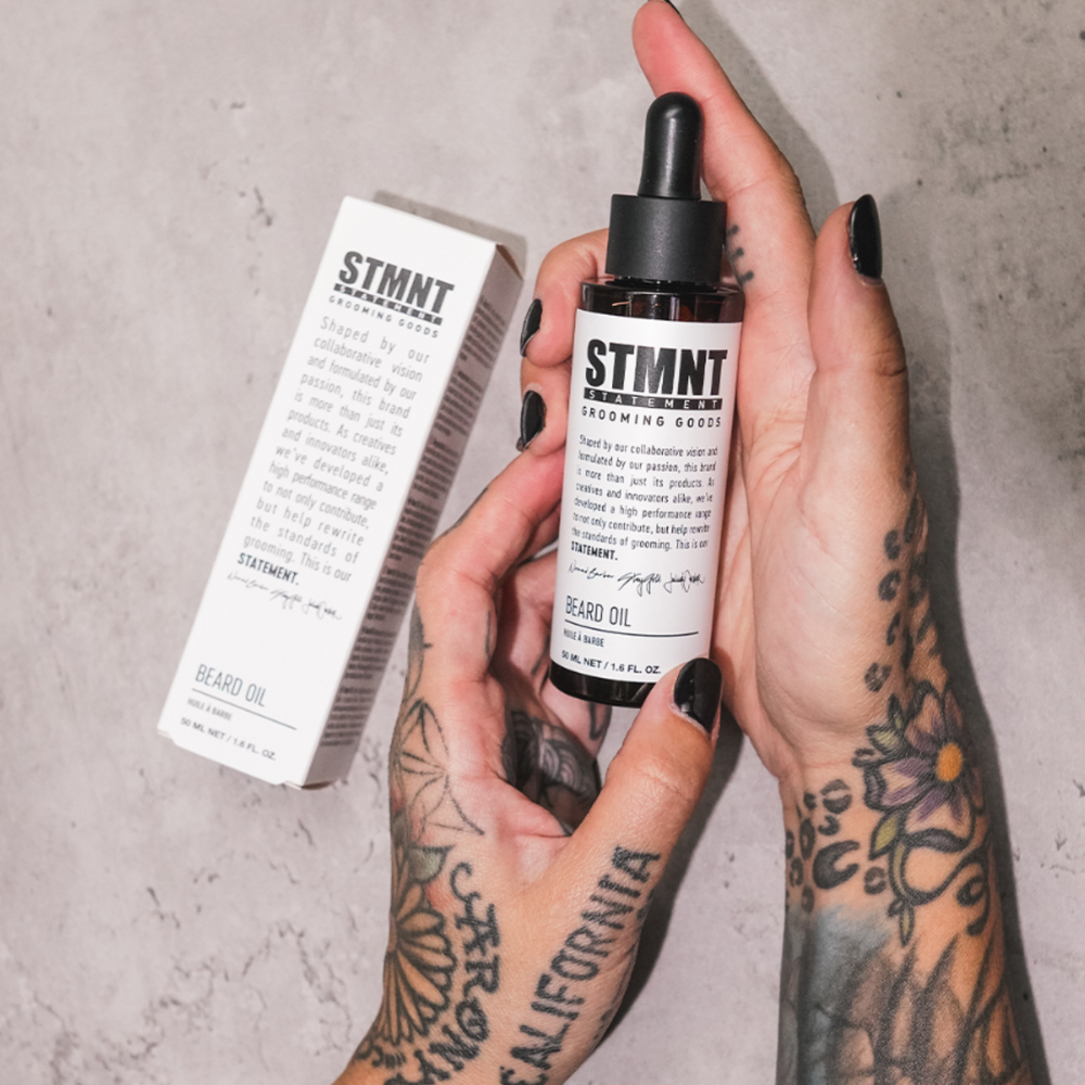 Flacon STMNT Beard Oil 50 ml – huile à barbe vegan parfum agrumes encens bois