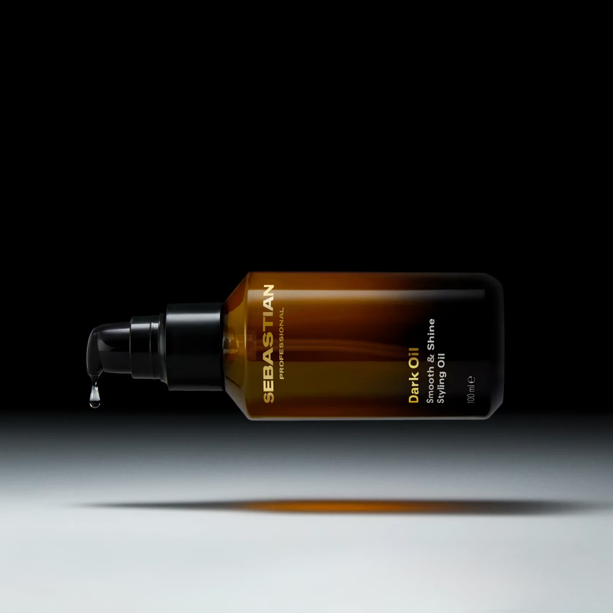 Sebastian Professional Dark Oil huile coiffante brillance et lissage aux huiles d’argan et jojoba.