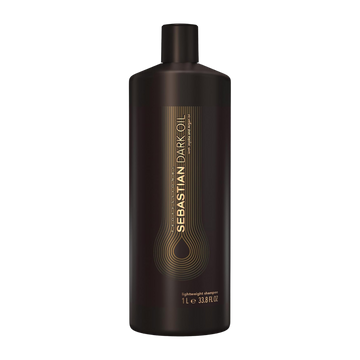 Flacon 500 ml de Sebastian Dark Oil Lightweight Shampoo – nettoyant léger pour cheveux brillants et souples.

